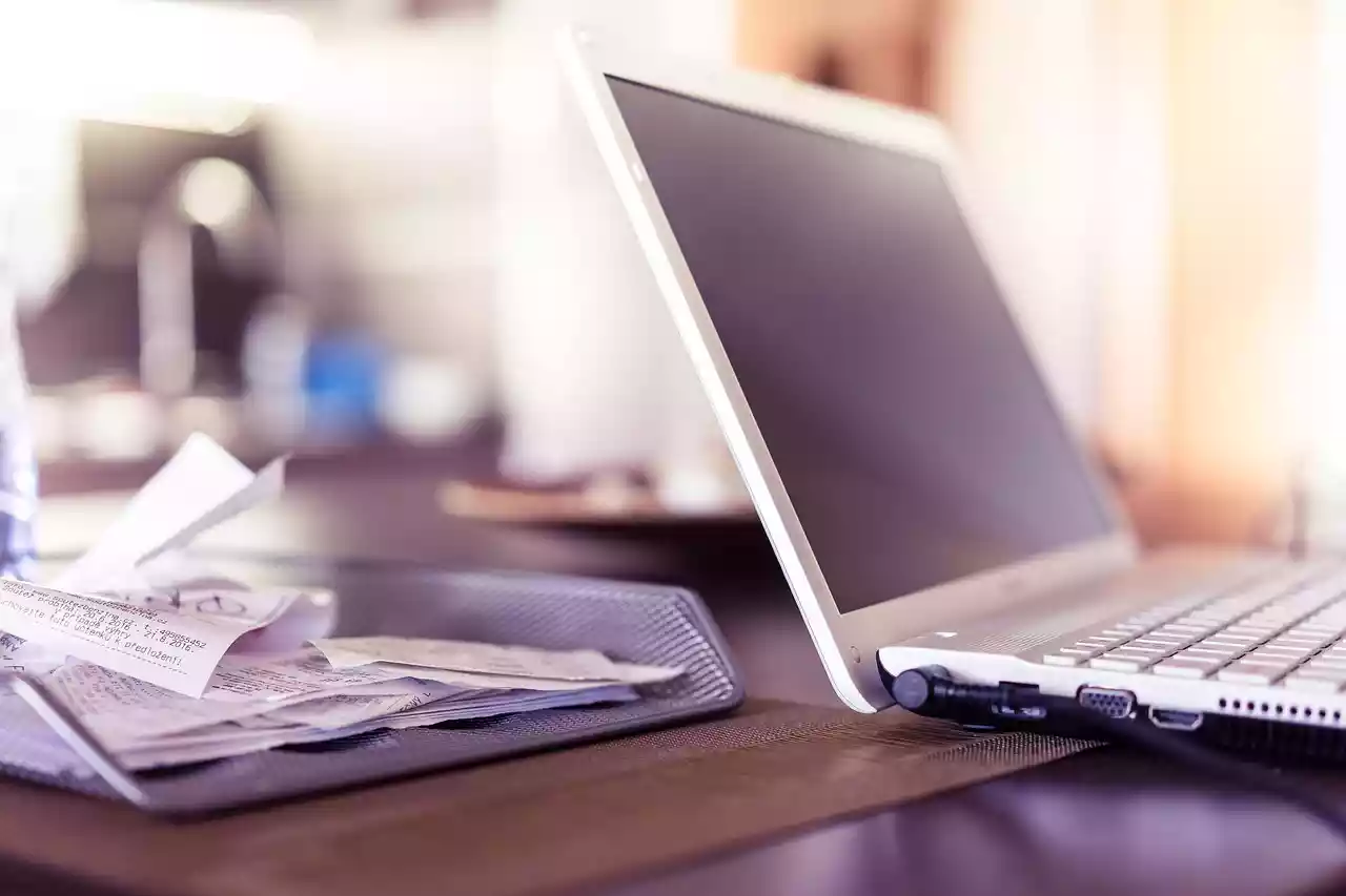 INICIACIÓN A LA CREACIÓN Y EDICIÓN DE TEXTOS